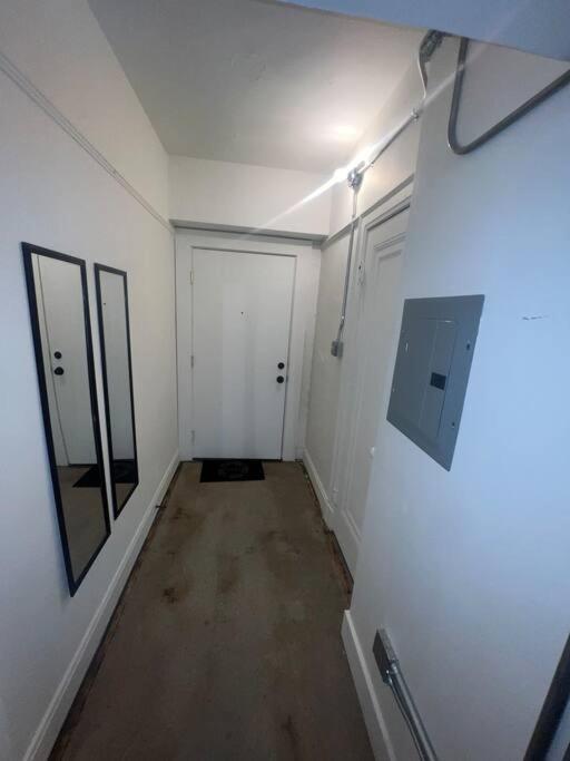 1 Bedroom Downtown * Detroit