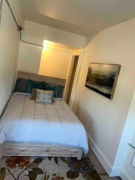 Apartment 1 Bedroom Downtown Detroit